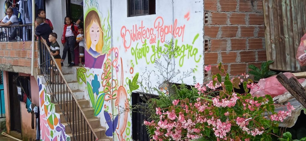 fachada Biblioteca Popular del Viento y la Alegría